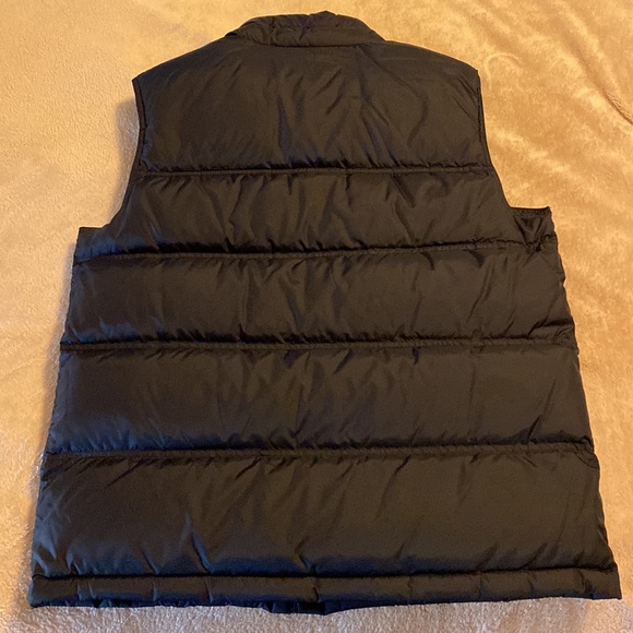 Black Lands’ End puffer vest - Picture 3 of 5